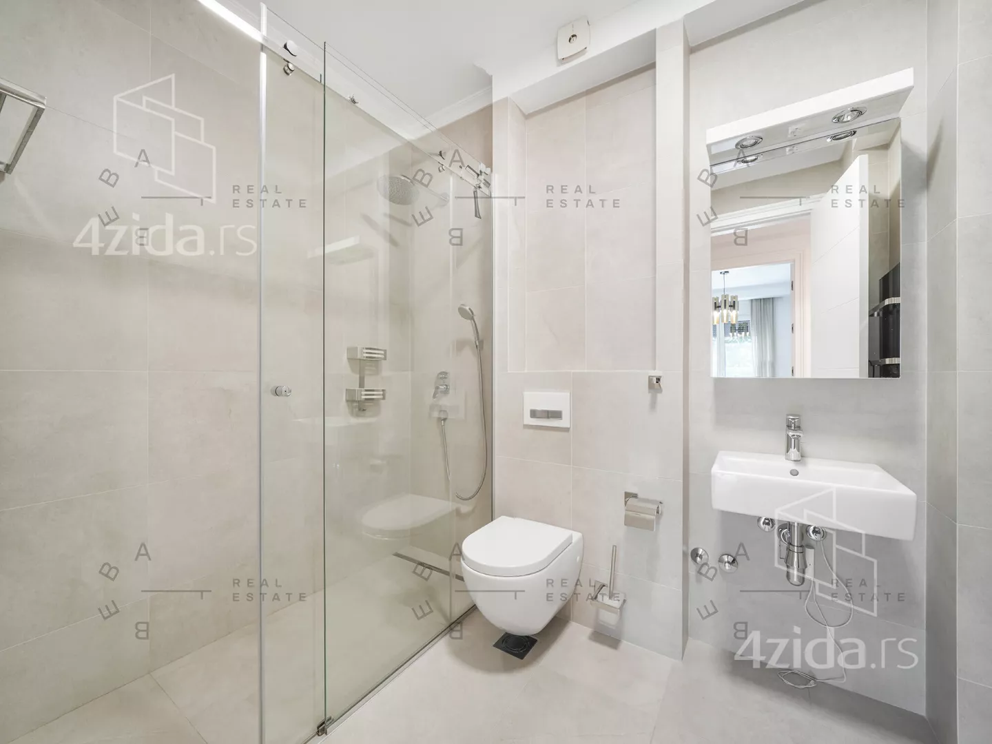 Petosoban stan | 4zida