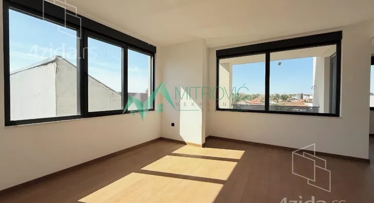 Petosoban stan | 4zida