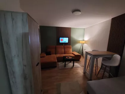 Cara Dušana | 4zida.rs