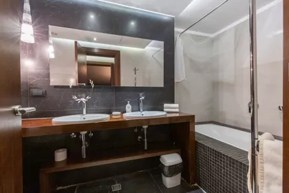 Ljubostinjska | 4zida.rs