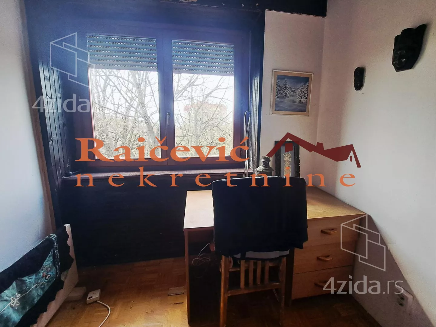 Troiposoban stan | 4zida