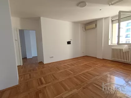 Železnička stanica | 4zida.rs