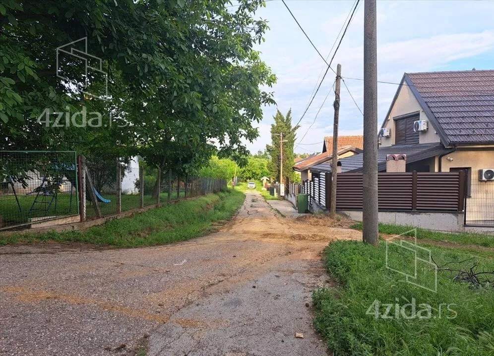 Plac | 4zida