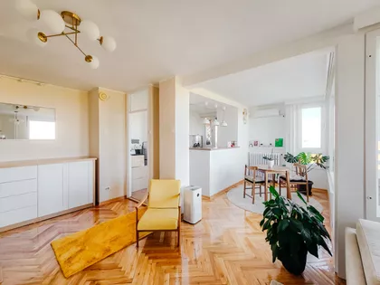 Jovana Stojsavljevića | 4zida.rs