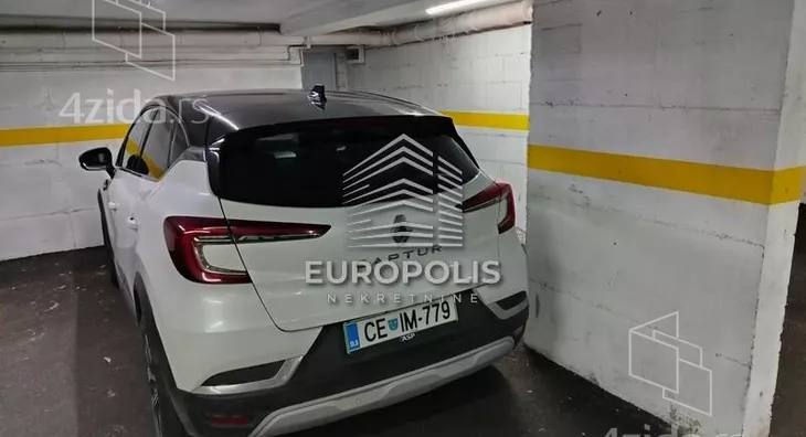Garaža | 4zida