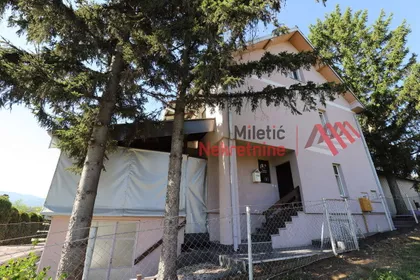 Gradske lokacije | 4zida.rs