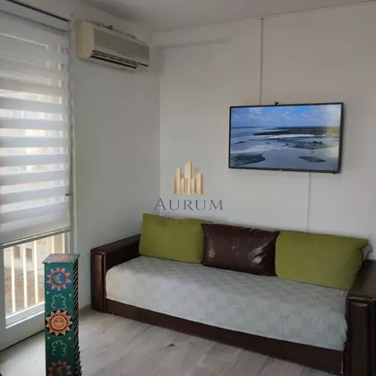 Darinke Radović | 4zida.rs