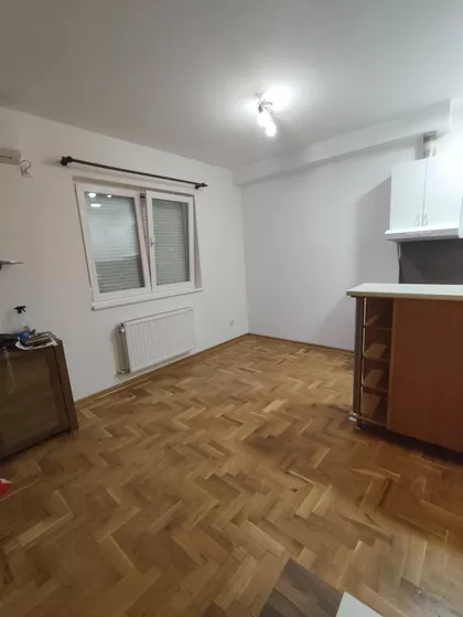 Vojvode Vlahovića Zvezdara | 4zida.rs