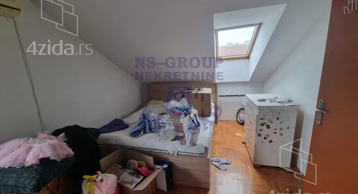 Šestosoban stan | 4zida