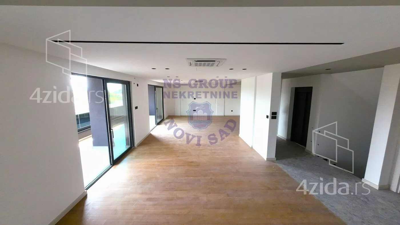 Sedmosoban stan | 4zida