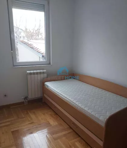 Miklošićeva | 4zida.rs