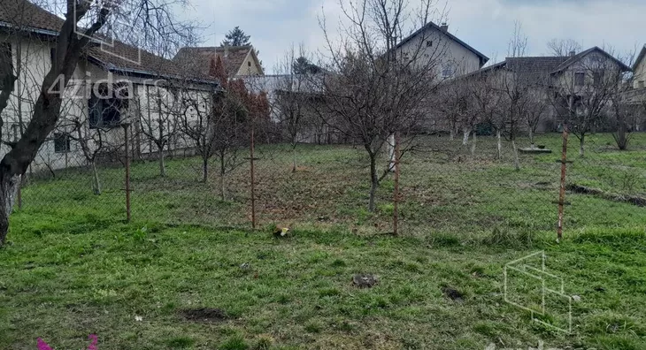 Plac | 4zida
