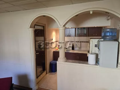 Kolumbova | 4zida.rs