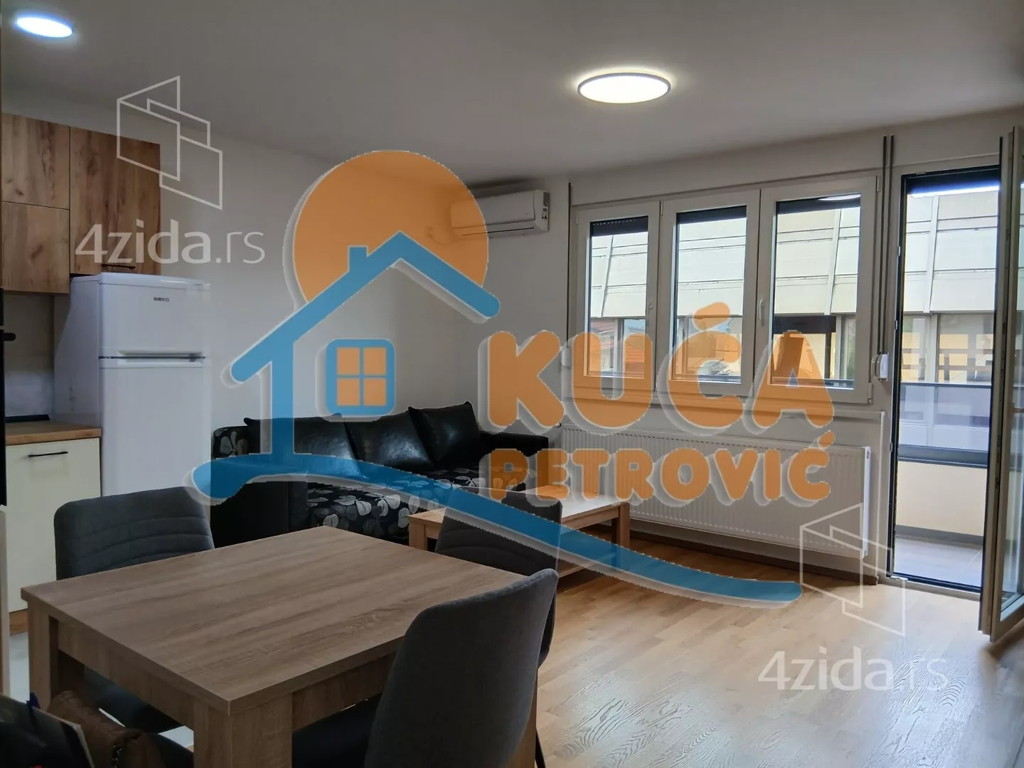 Jednoiposoban stan | 4zida