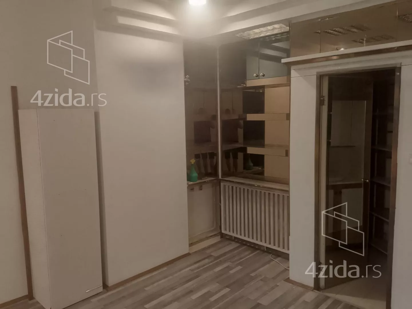 Lokal | 4zida