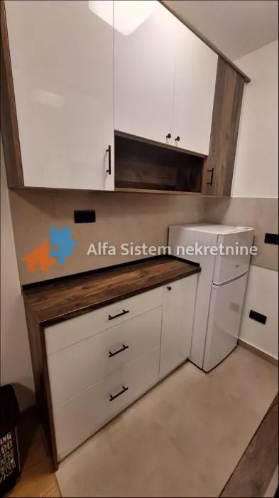 Autokomanda | 4zida.rs