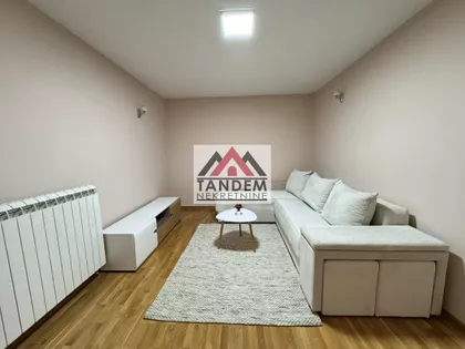 Apelovac | 4zida.rs
