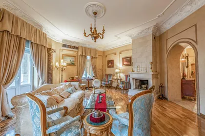 Cara Dušana | 4zida.rs