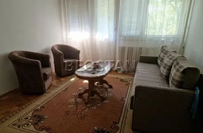 Prvomajska | 4zida.rs