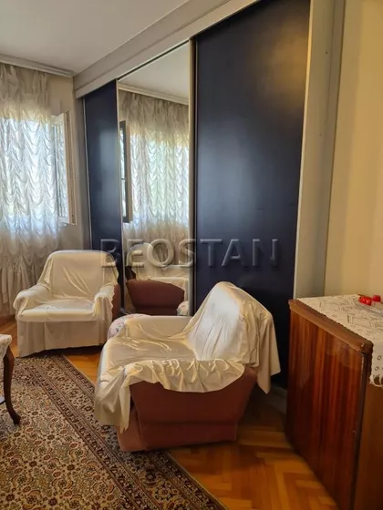 Prvomajska | 4zida.rs