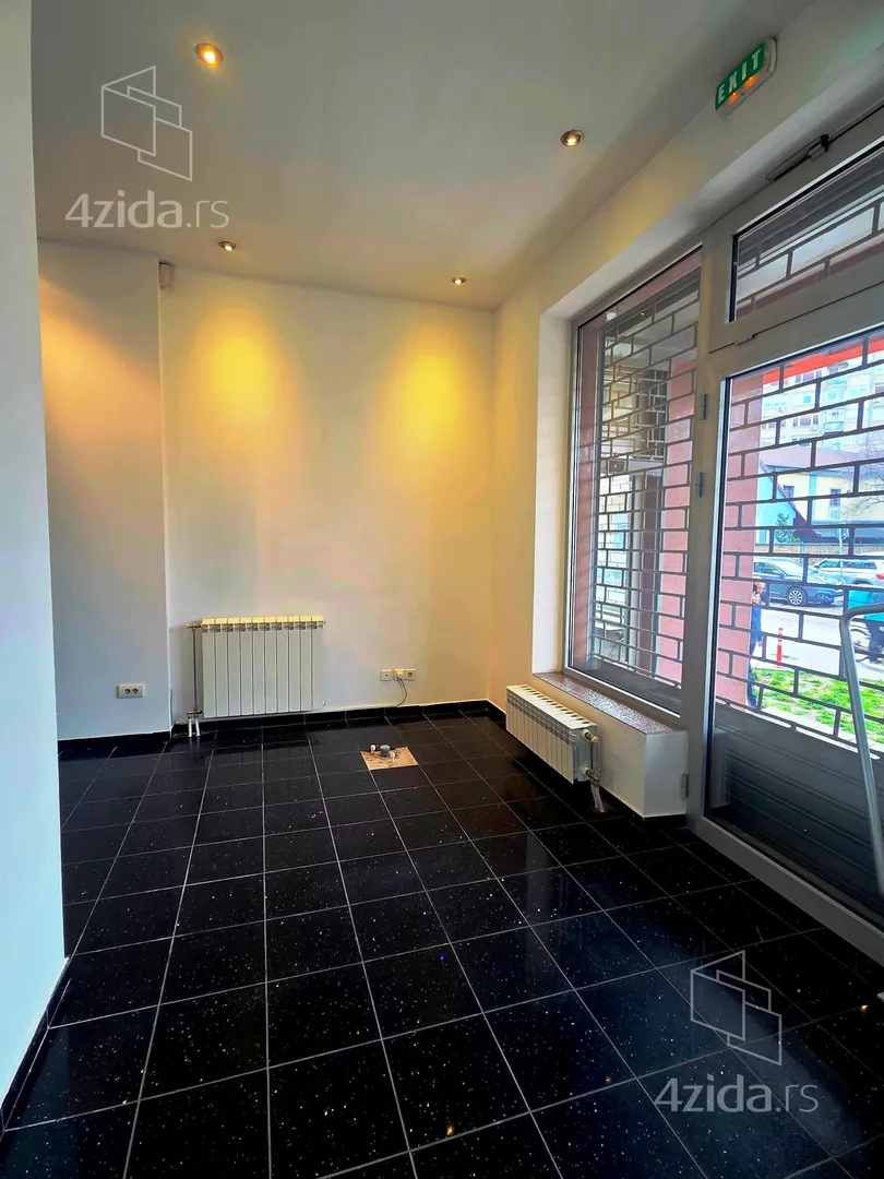 Poslovni prostor | 4zida