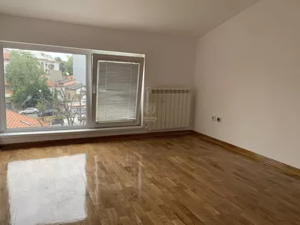 Braće Ribnikar | 4zida.rs