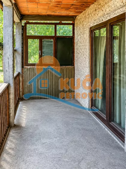 Knežica | 4zida.rs
