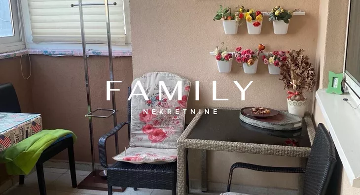 Četvoroiposoban stan | 4zida