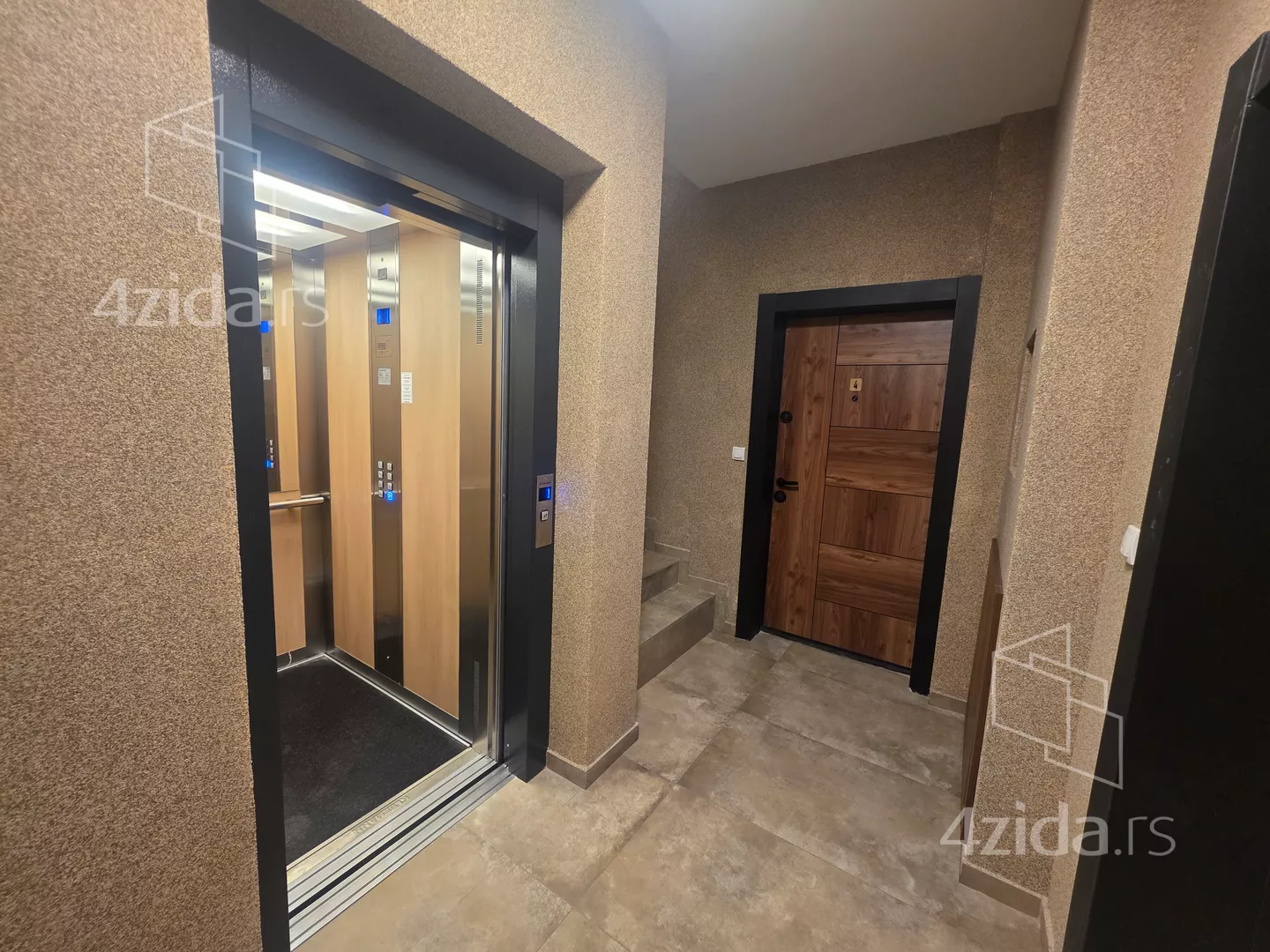 Jednoiposoban stan | 4zida