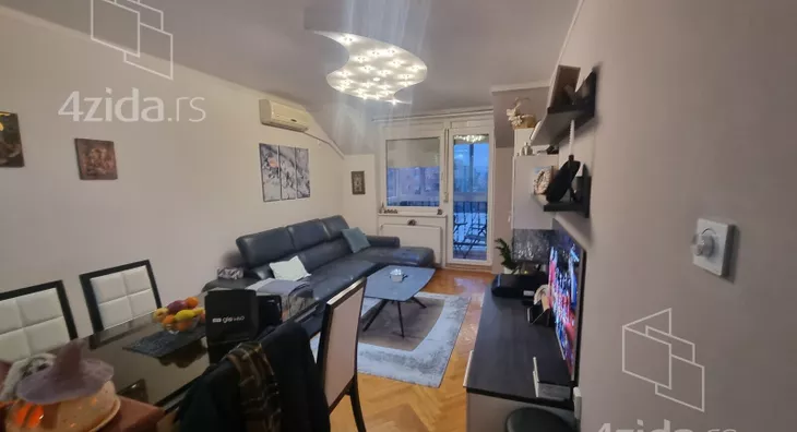 Troiposoban stan | 4zida