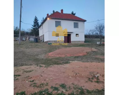 Donja Trešnjevica | 4zida.rs