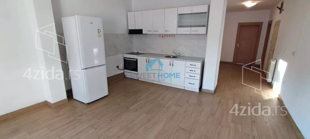 Četvoroiposoban stan | 4zida