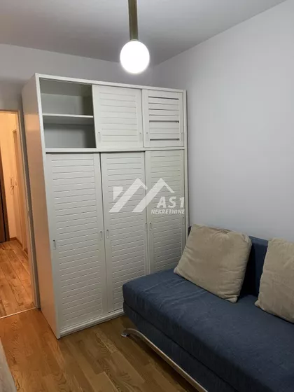 Janka Čmelika | 4zida.rs