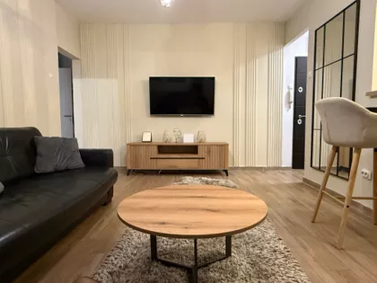 Palmira Toljatija 56 | 4zida.rs