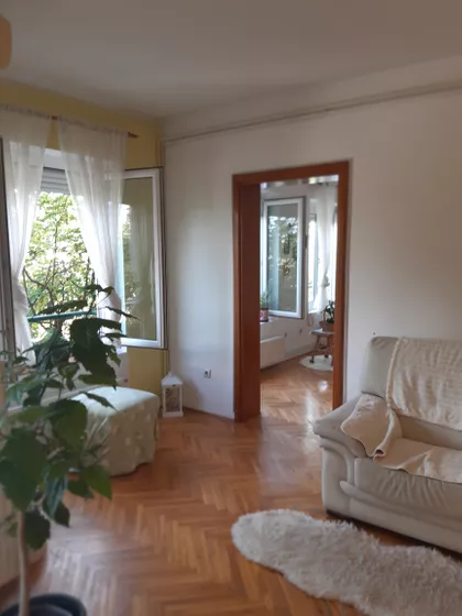 Braće Jovanovića 99 | 4zida.rs