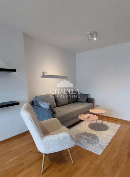 Jelene Ćetković | 4zida.rs