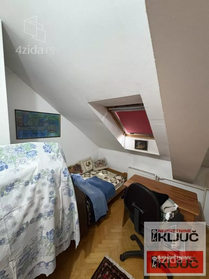 Troiposoban stan | 4zida