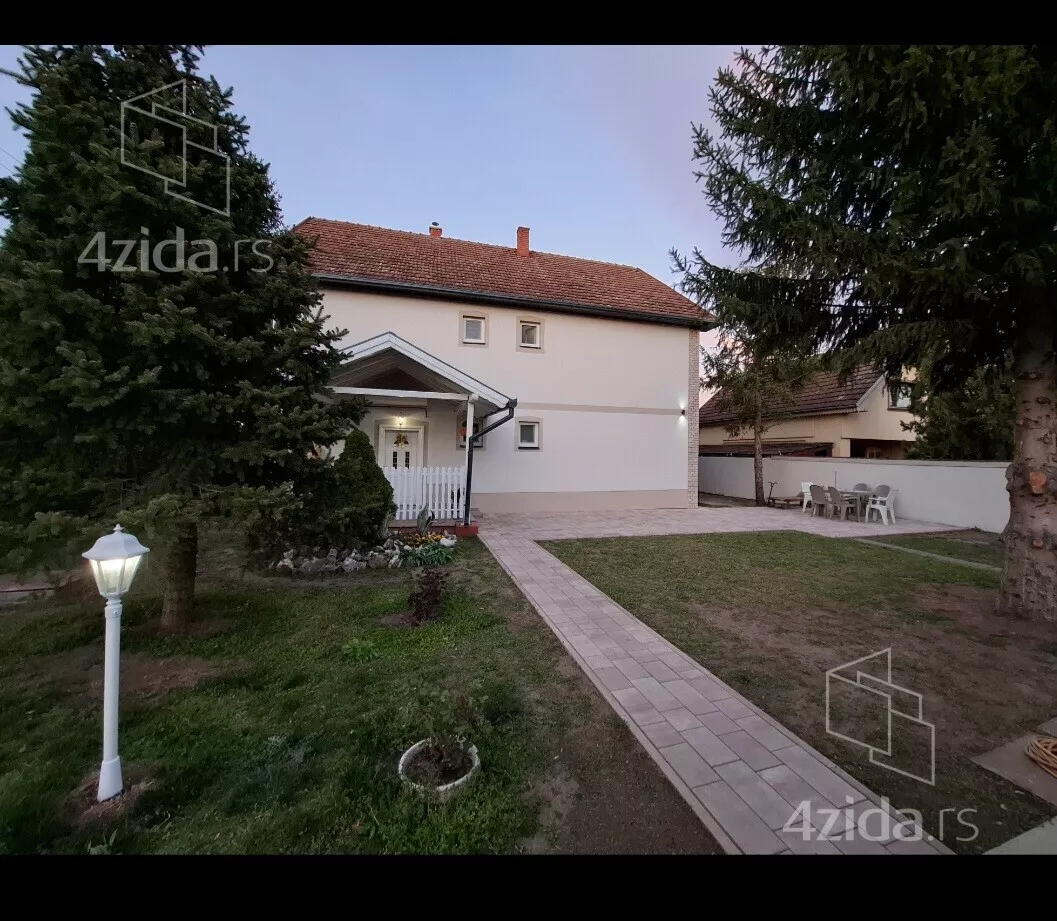 3-etažna kuća | 4zida