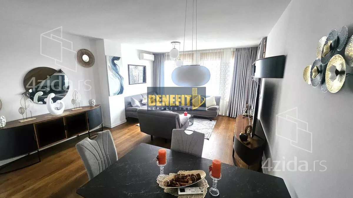 Četvorosoban stan | 4zida