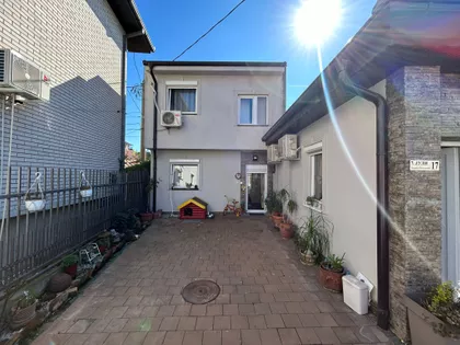 Sedmog Jula | 4zida.rs