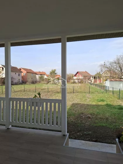 Popova bara nova 3. | 4zida.rs