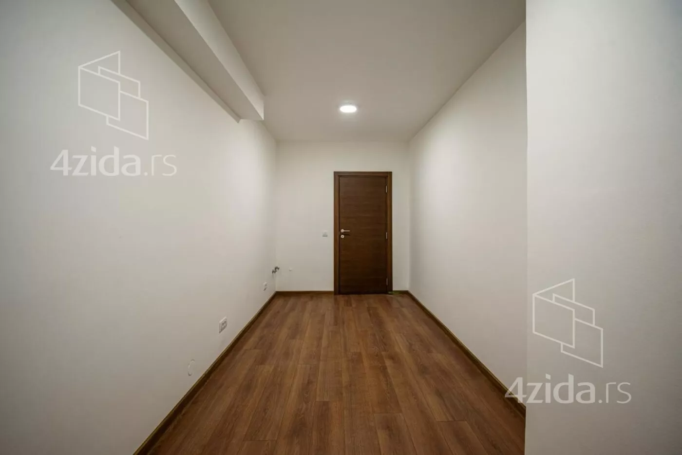Četvoroiposoban stan | 4zida