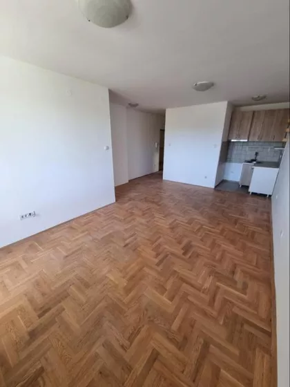 Bulevar Patrijarha Pavla (Somborski Bulevar) | 4zida.rs