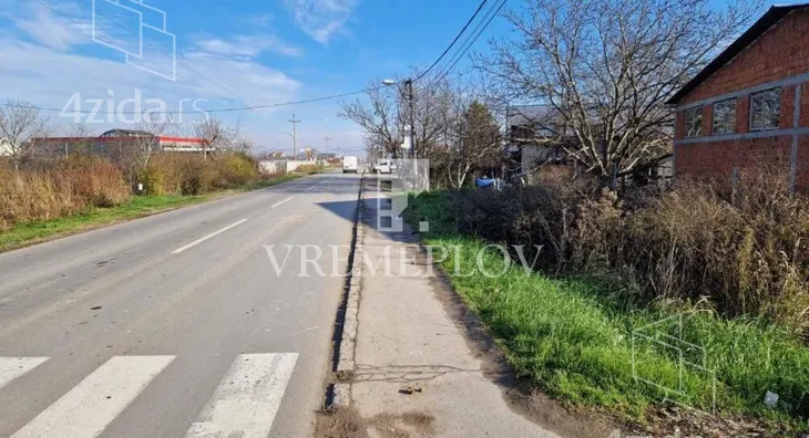 Poslovna zgrada | 4zida