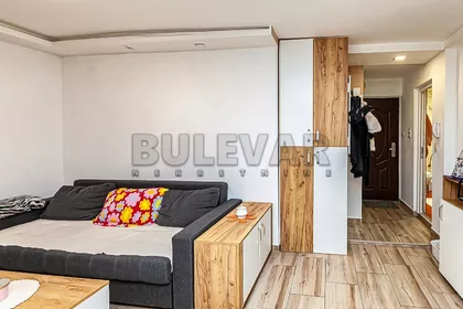 Bulevar Nemanjića | 4zida.rs