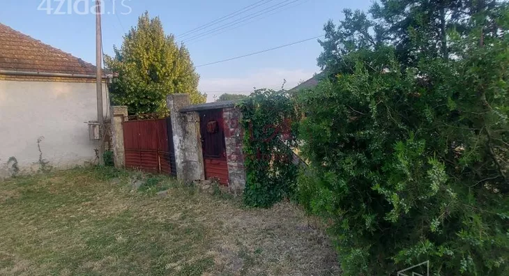 Plac | 4zida