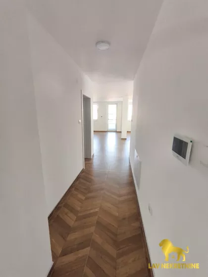 BAČKA | 4zida.rs