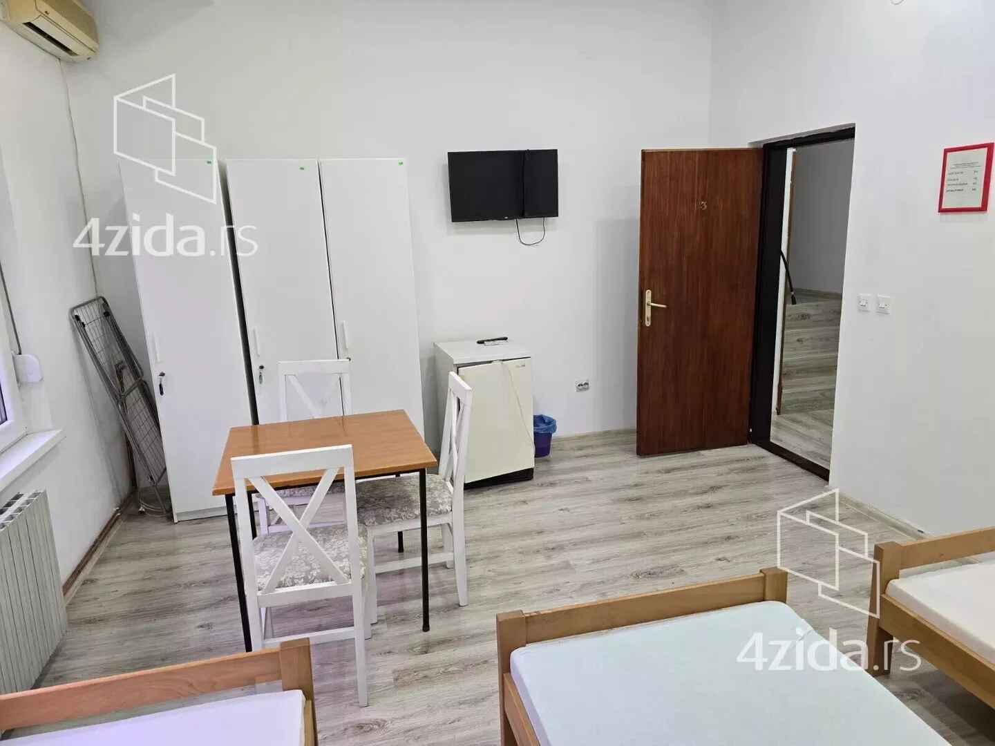 Petosoban stan | 4zida