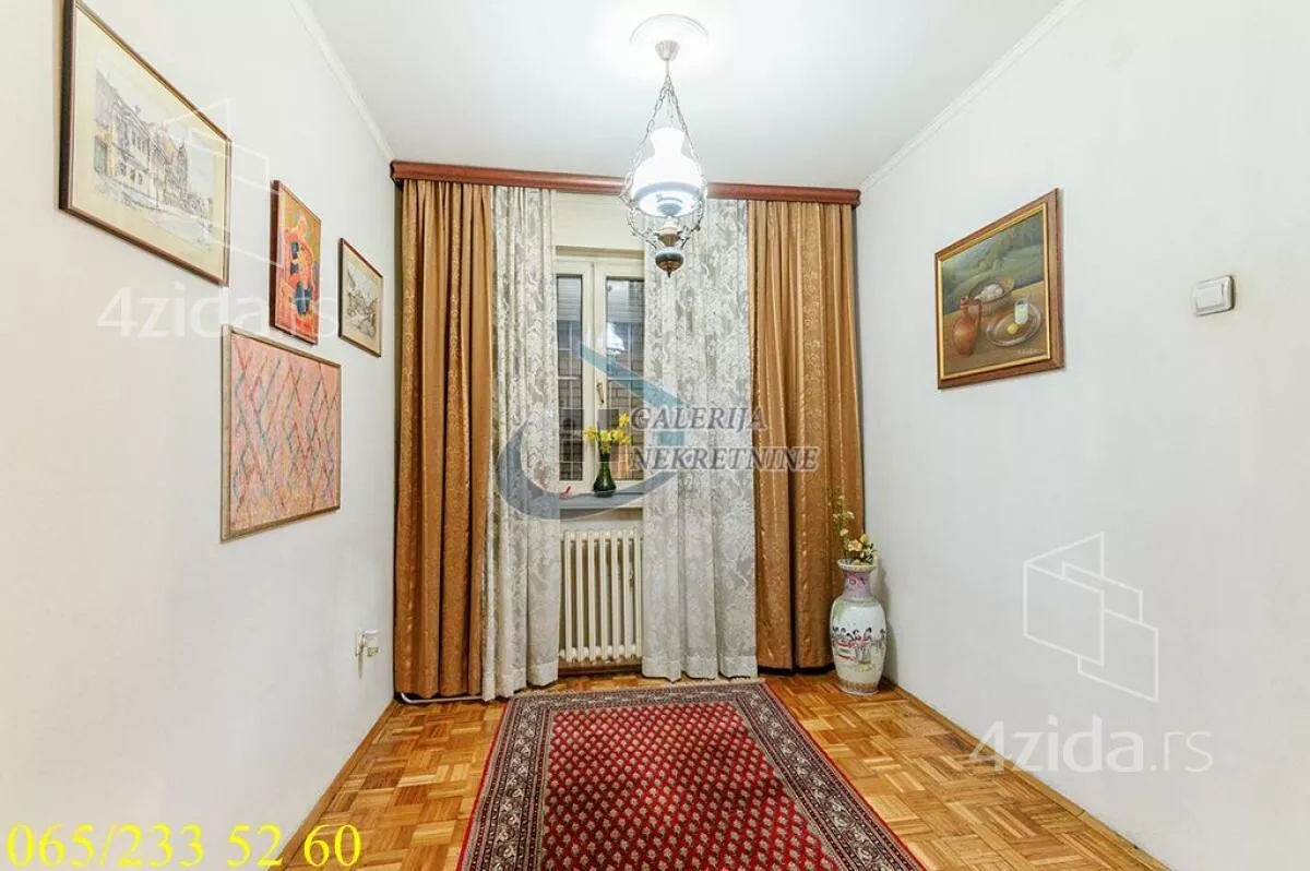 Troiposoban stan | 4zida