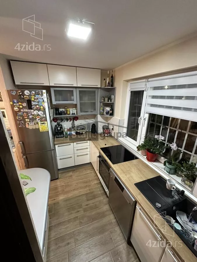 Petosoban stan | 4zida